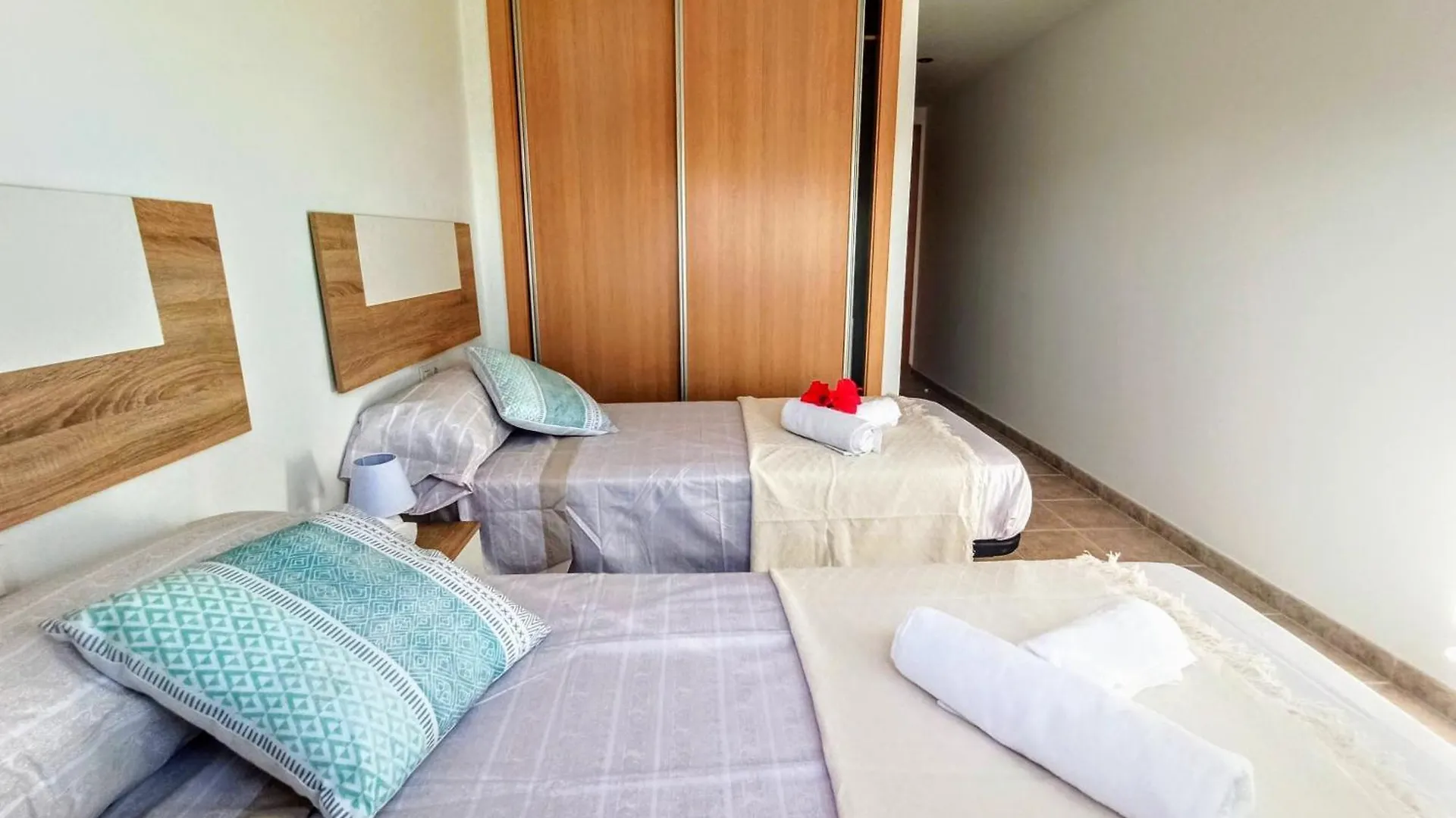 Ferienwohnung A1 Playa, Terraza, Nespresso, Smart Tv, Piscina Abierta Casares